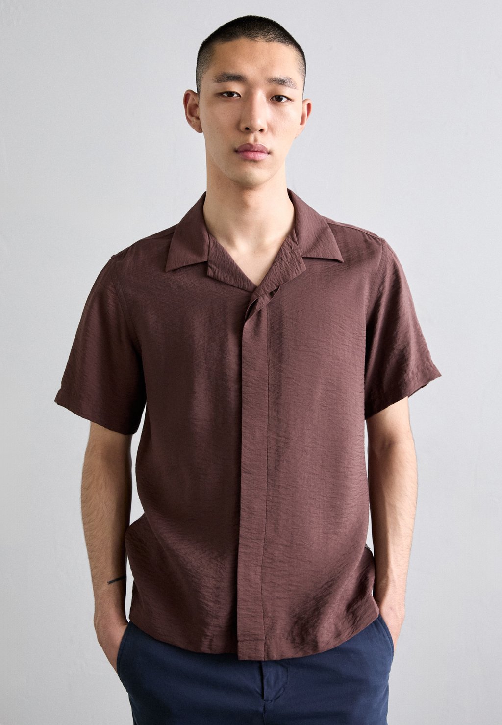 Рубашка HANK NN.07, коричневый
Рубашка HANK NN.07, коричневый