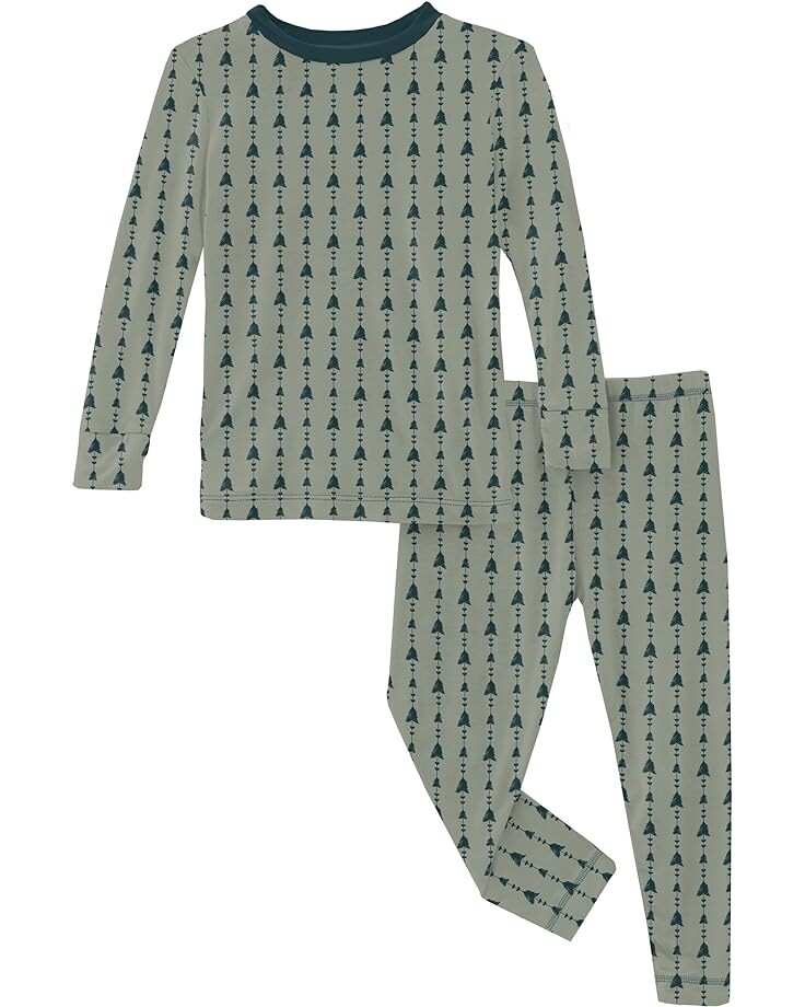Пижамный комплект Kickee Pants Long Sleeve Pajama Set, цвет Silver Sage Trees/Hearts
Пижамный комплект Kickee Pants Long Sleeve Pajama Set, цвет Silver Sage Trees/Hearts