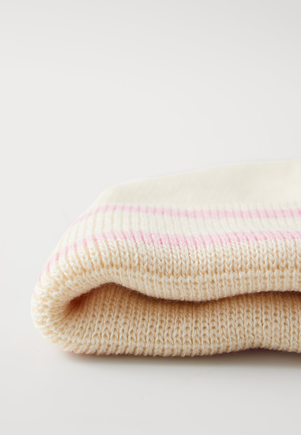Шапка BEANIE adidas Originals, розовый
Шапка BEANIE adidas Originals, розовый