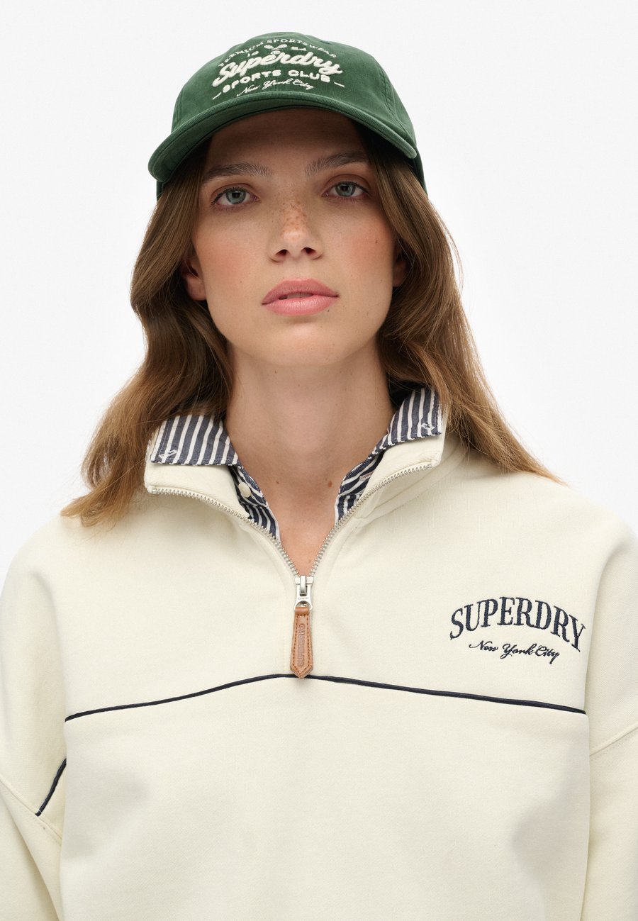 Бейсболка Superdry & Co Cap, Deep Green/Green
Бейсболка Superdry & Co Cap, Deep Green/Green