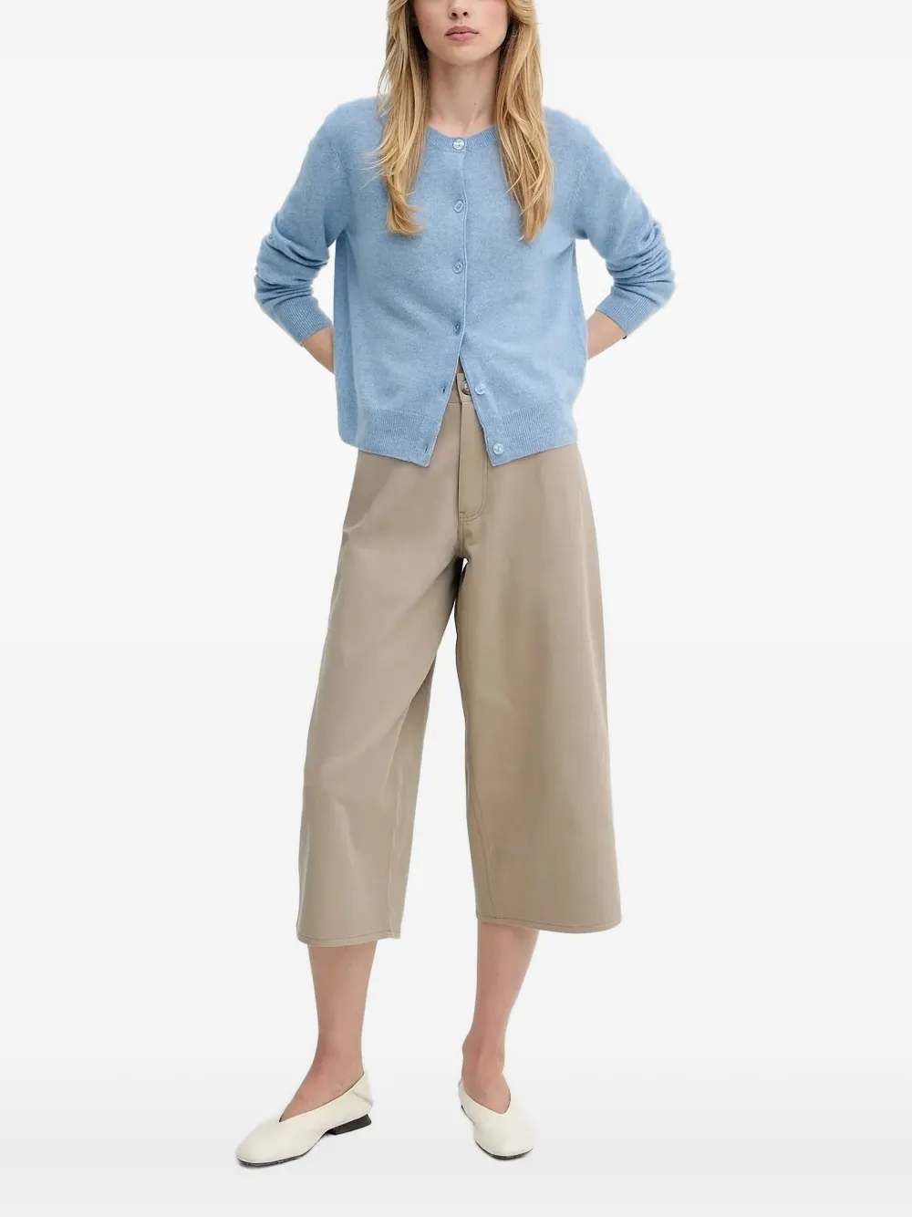 Кашемировый кардиган с пуговицами спереди SAMSOE SAMSOE, синий
Кашемировый кардиган с пуговицами спереди SAMSOE SAMSOE, синий