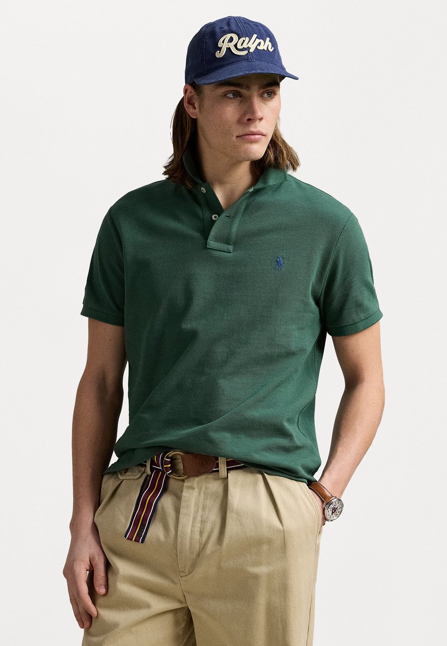 Поло Polo Ralph Lauren THE ICONIC MESH POLO SHIRT, Washed Forest/Green, Серый, Поло Polo Ralph Lauren THE ICONIC MESH POLO SHIRT, Washed Forest/Green
Поло Polo Ralph Lauren THE ICONIC MESH POLO SHIRT, Washed Forest/Green, Серый, Поло Polo Ralph Lauren THE ICONIC MESH POLO SHIRT, Washed Forest/Green