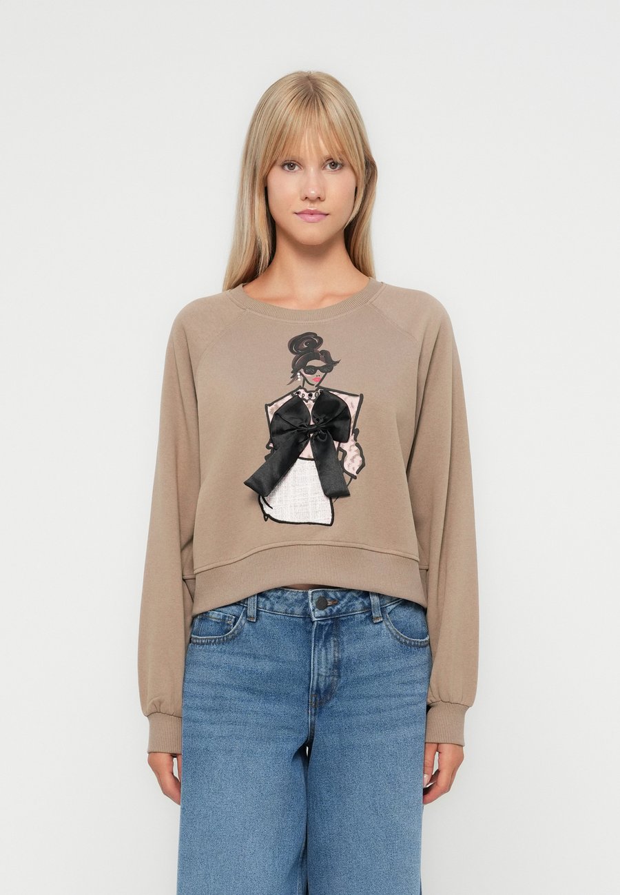 Толстовка ONLY ONLLABINET O NECK, Mountain Trail/Light Brown
Толстовка ONLY ONLLABINET O NECK, Mountain Trail/Light Brown