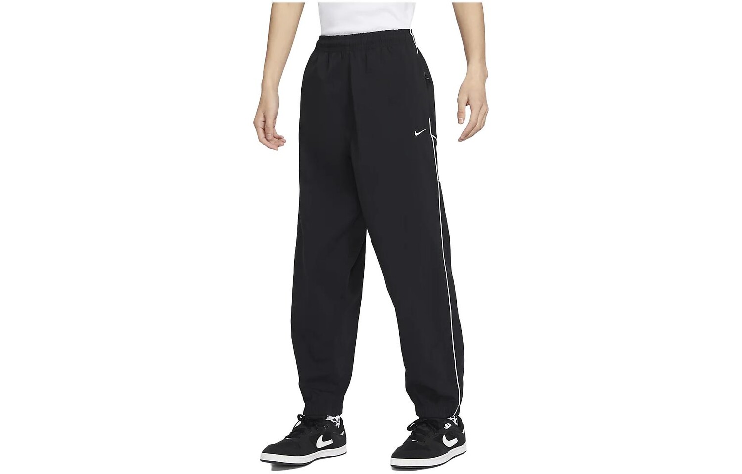 Мужские трикотажные спортивные штаны Nike, цвет Black 
Мужские трикотажные спортивные штаны Nike, цвет Black
