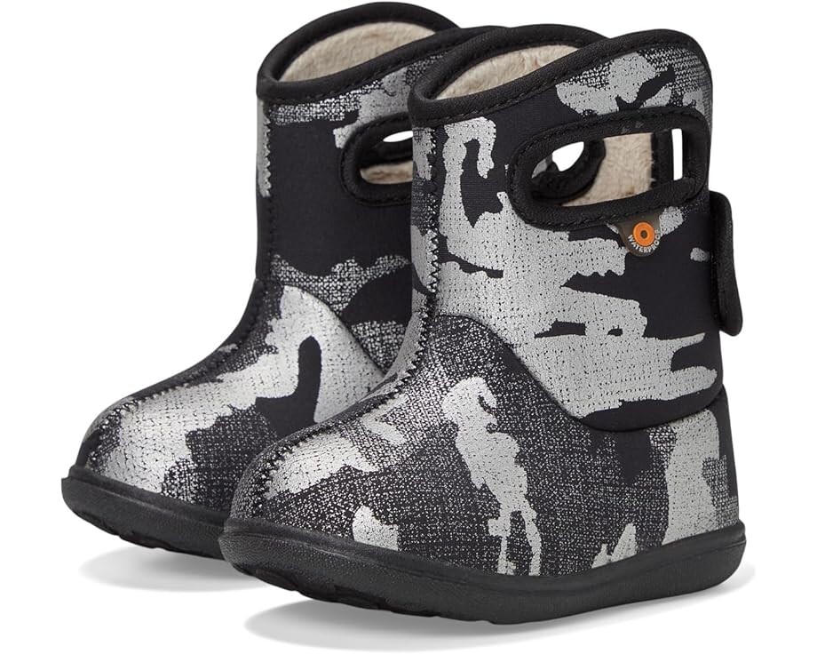 Ботинки Bogs Kids Bogs II - New Metallic Camo, черный мульти
Ботинки Bogs Kids Bogs II - New Metallic Camo, черный мульти
