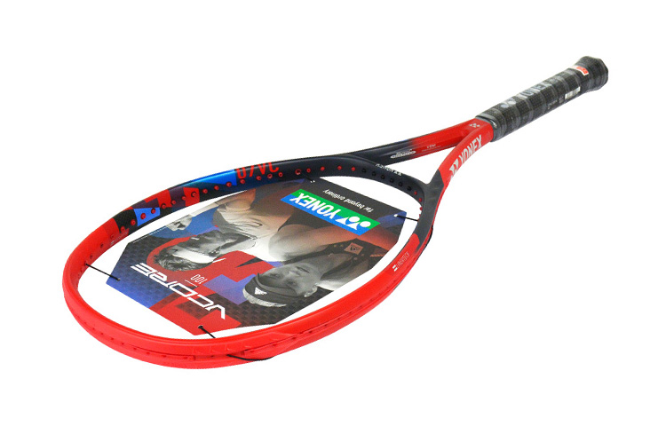 YONEX VCORE 07 100 305g ракетка вес 98 квадратных дюймов размер головки Tango Red Unisex полные карбоновые теннисные ракетки
YONEX VCORE 07 100 305g ракетка вес 98 квадратных дюймов размер головки Tango Red Unisex полные карбоновые теннисные ракетки