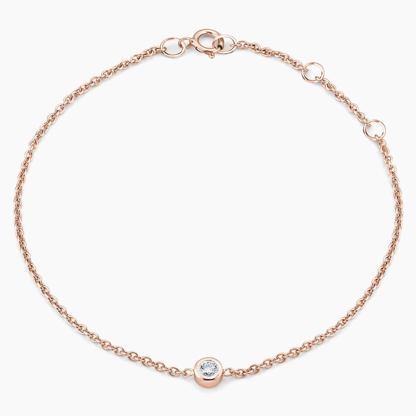 Браслет с бриллиантовой оправой Brilliant Earth 
Браслет с бриллиантовой оправой Brilliant Earth