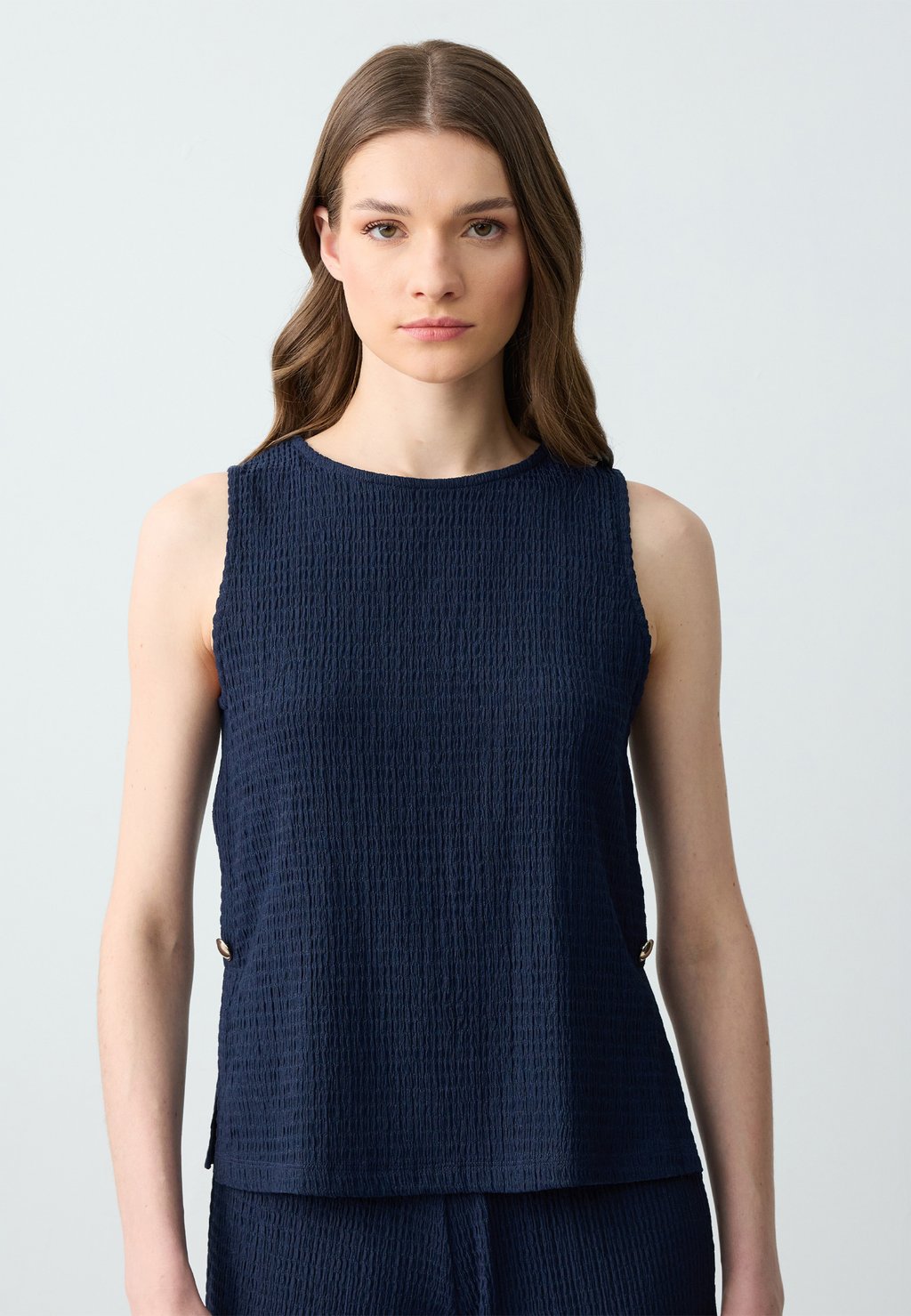 Топ Jimmy Key, темно-синий
Топ Jimmy Key, темно-синий