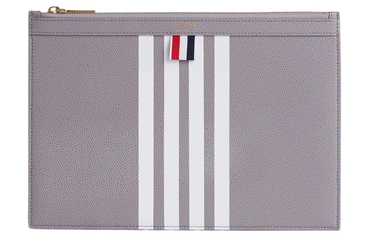 THOM BROWNE Кожаный клатч-кошелек для монет малого размера мужской серый
THOM BROWNE Кожаный клатч-кошелек для монет малого размера мужской серый