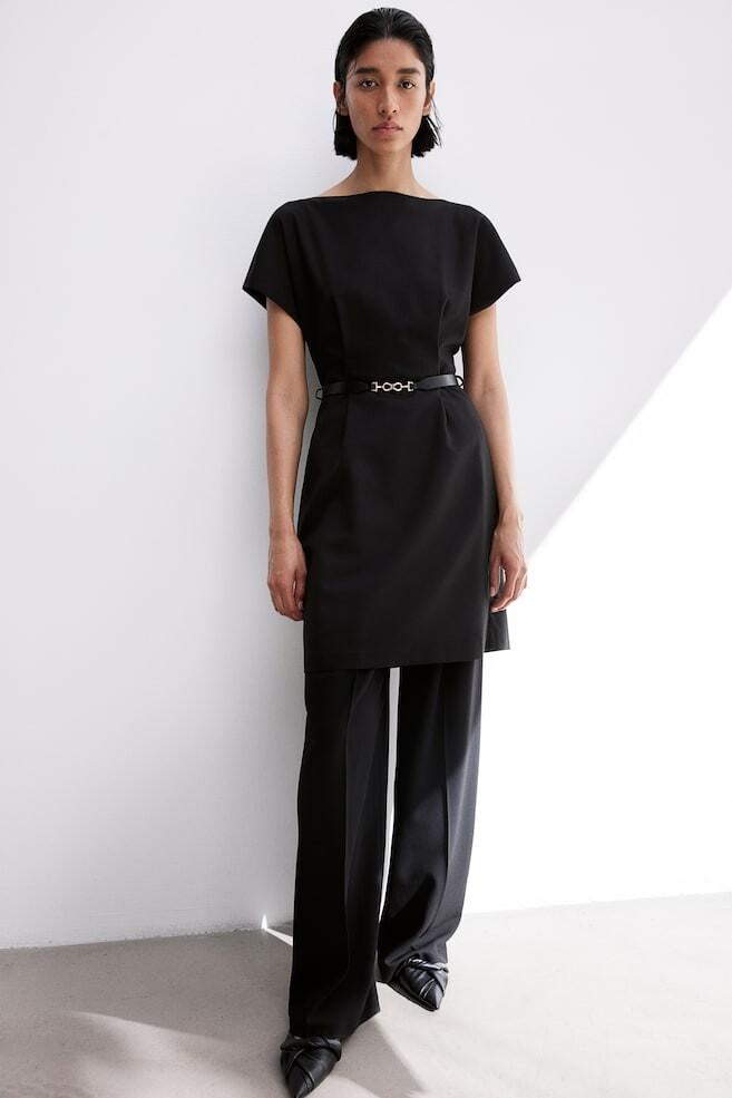 Платье с поясом H&M, черный
Платье с поясом H&M, черный