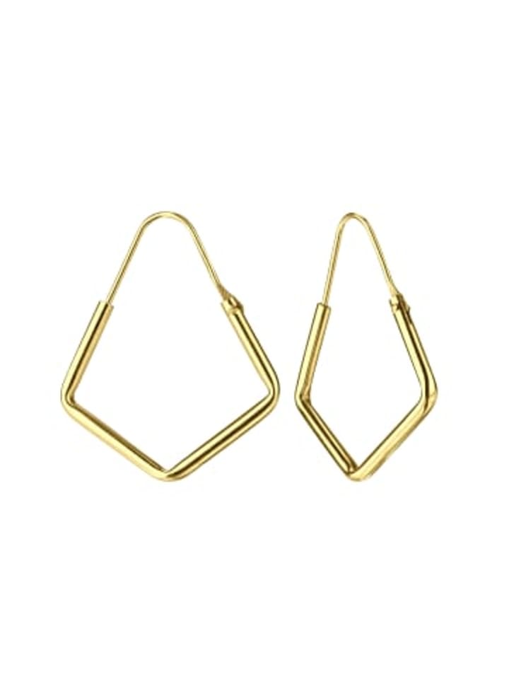 Alexander York Серьги-кольца в форме пятиугольника из золота, изготовлены из серебра 925 пробы, комплект из двух золотых элементов
Alexander York Серьги-кольца в форме пятиугольника из золота, изготовлены из серебра 925 пробы, комплект из двух золотых элементов