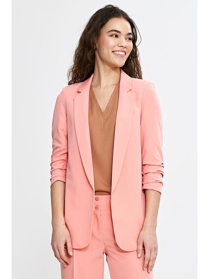 Блейзер Nife, цвет lachs
Блейзер Nife, цвет lachs