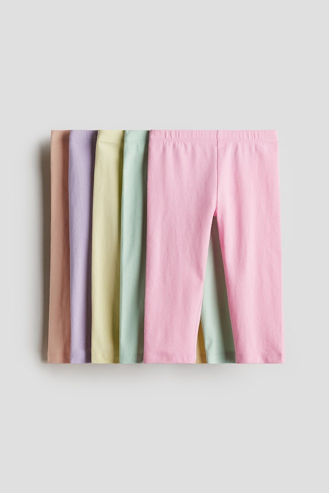 Упаковка из 5 леггинсов длиной 3/4 H&M, мультиколор
Упаковка из 5 леггинсов длиной 3/4 H&M, мультиколор