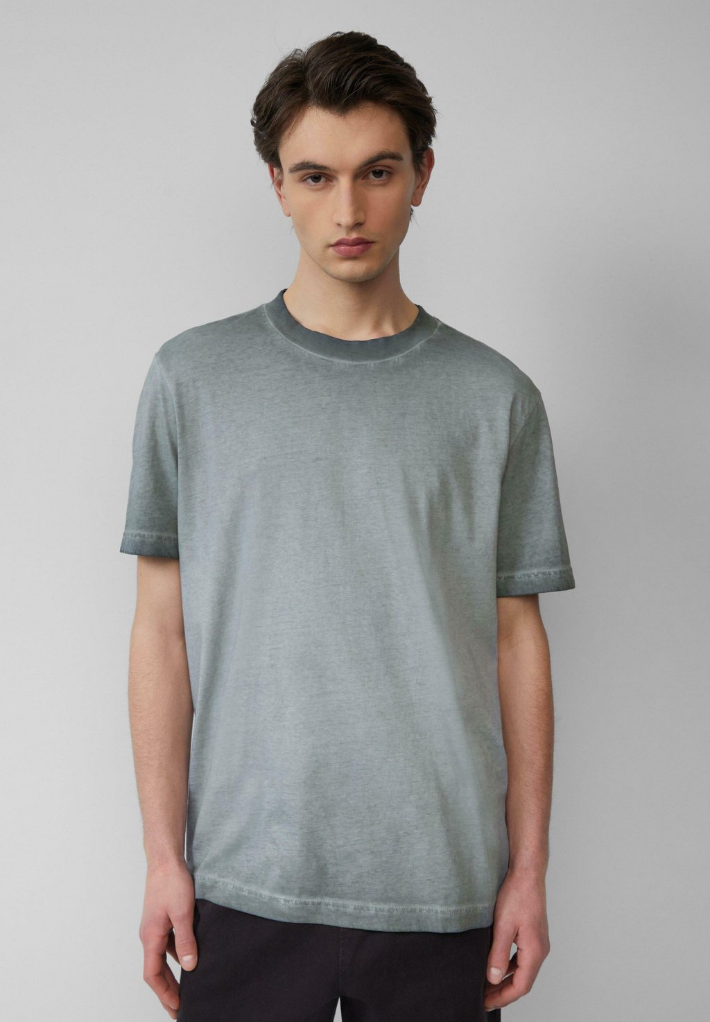 Базовая футболка RUNDHALS MIT GARMENT DYE QS, черный
Базовая футболка RUNDHALS MIT GARMENT DYE QS, черный