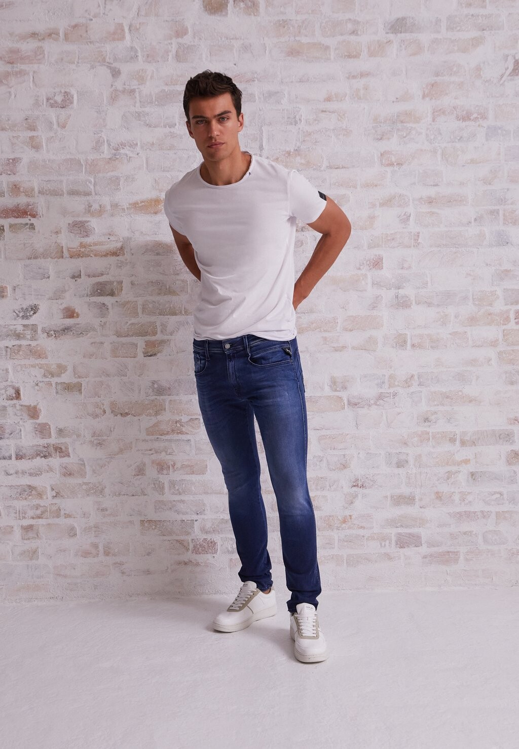 Джинсы Slim fit Replay ANBASS HYPERFLEX CLOUDS, цвет Dark Blue 
Джинсы Slim fit Replay ANBASS HYPERFLEX CLOUDS, цвет Dark Blue