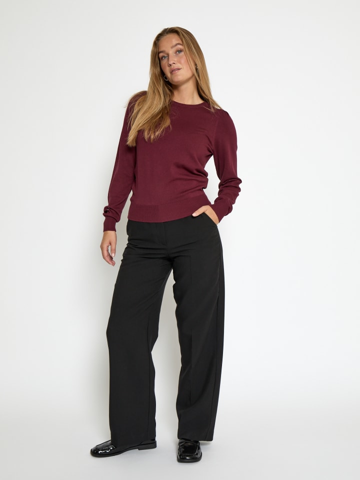 Свитер цвета тони порт Peppercorn
Свитер цвета тони порт Peppercorn