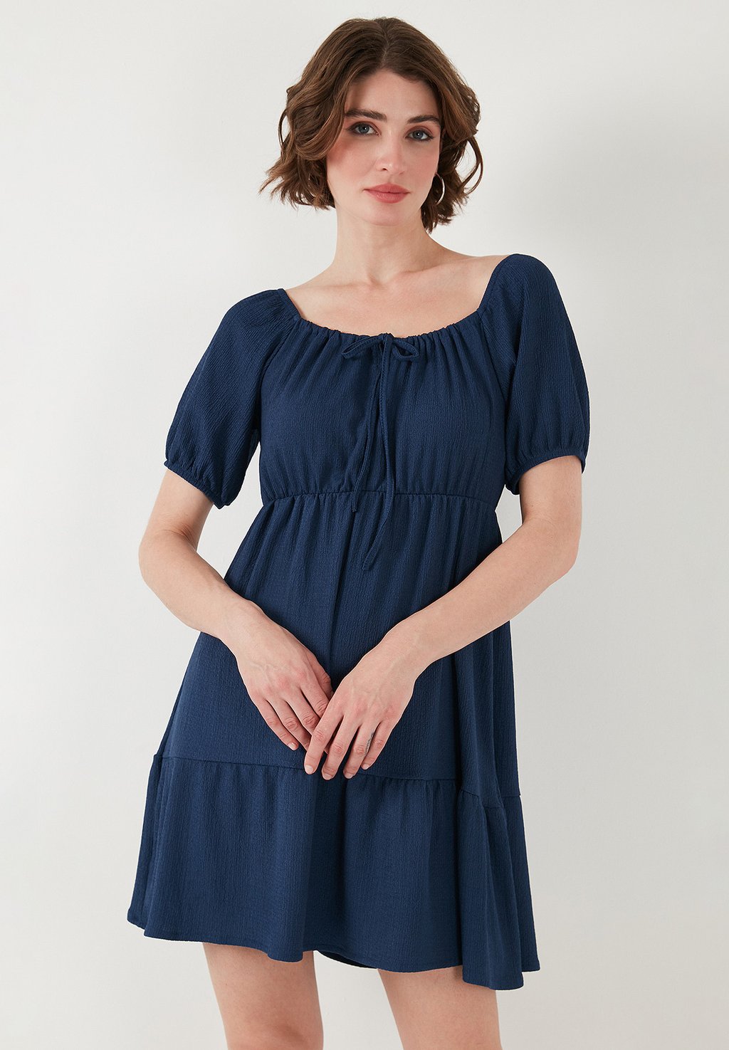 Повседневное платье LELA, темно-синий
Повседневное платье LELA, темно-синий