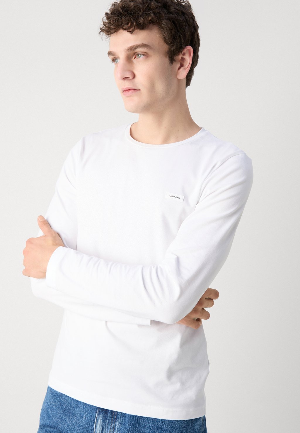 Топ с длинными рукавами SLIM FIT Calvin Klein, белый
Топ с длинными рукавами SLIM FIT Calvin Klein, белый