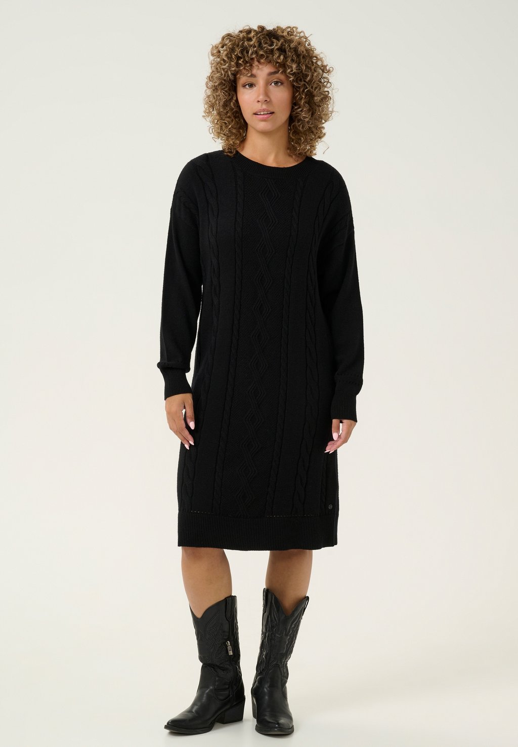 Платье-джемпер DELA Cream, черный 
Платье-джемпер DELA Cream, черный