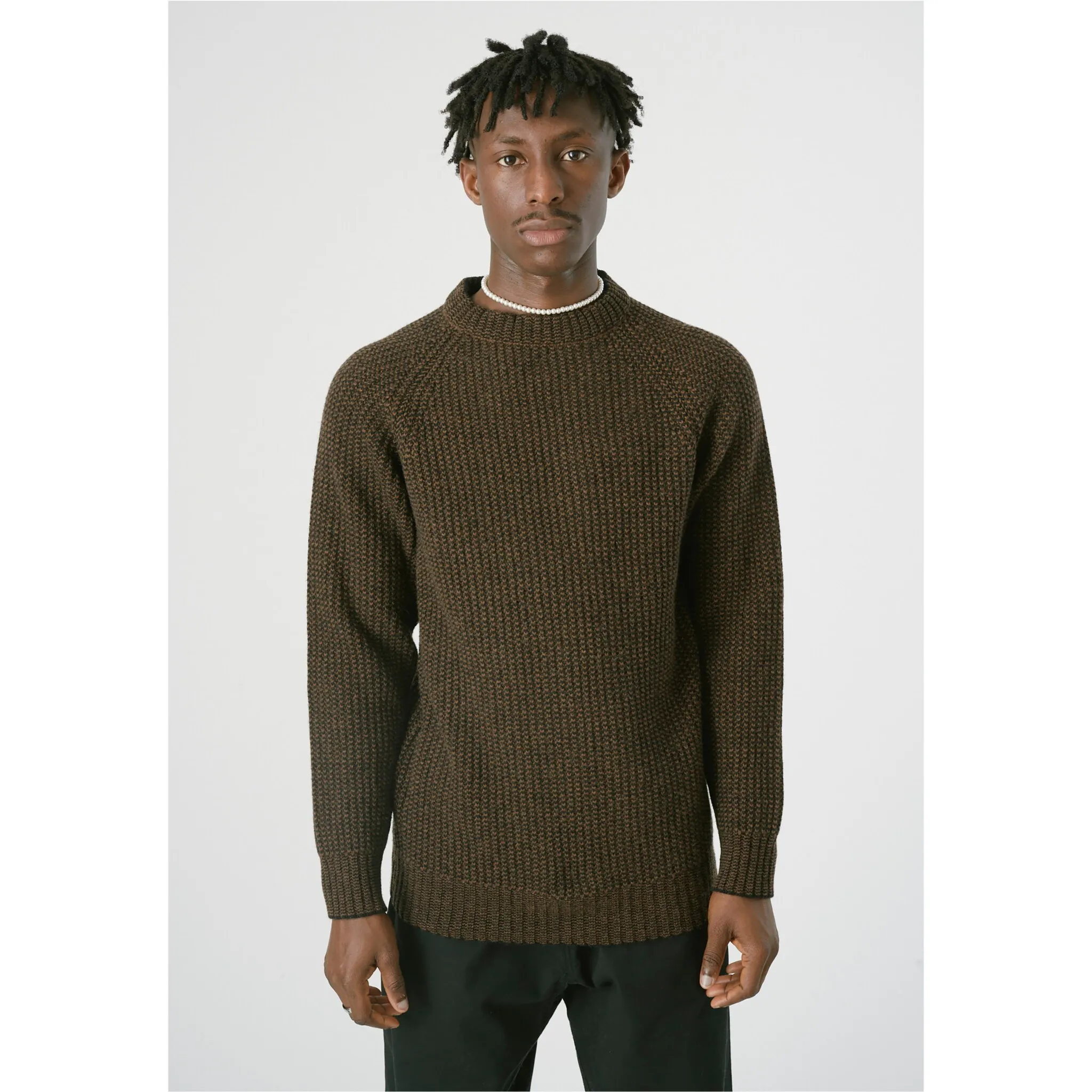 Вязаный свитер Cleptomanicx "Биг Бен" модного узора в рубчик, черный
Вязаный свитер Cleptomanicx "Биг Бен" модного узора в рубчик, черный