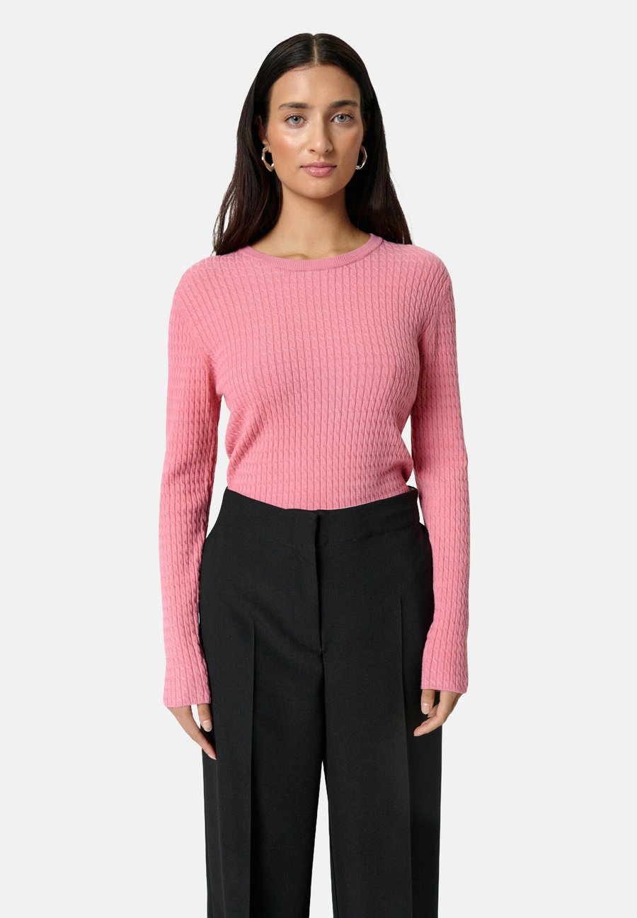 Джемпер Soaked in Luxury SPINA CABLE , Polignac/Light Pink
Джемпер Soaked in Luxury SPINA CABLE , Polignac/Light Pink