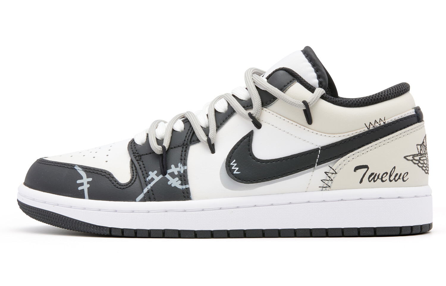 Кроссовки Air Jordan 1 Vintage Basketball Shoes Men Low-top Black/grey, черный/серый
Кроссовки Air Jordan 1 Vintage Basketball Shoes Men Low-top Black/grey, черный/серый