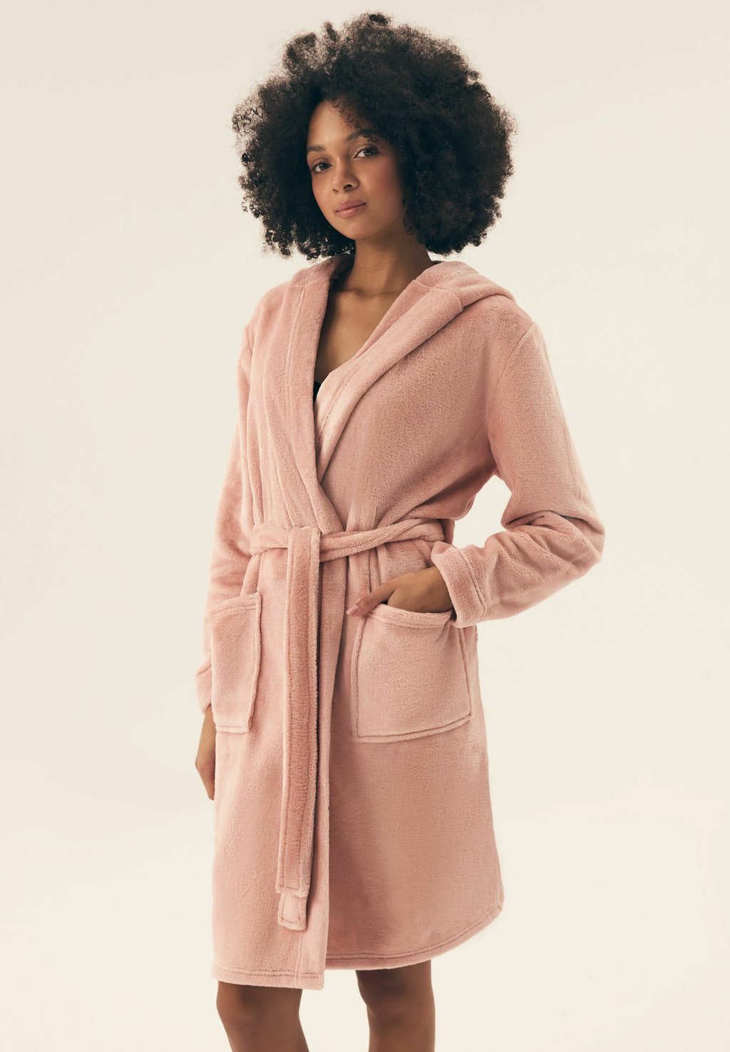 Халат Henderson, светло-розовый
Халат Henderson, светло-розовый