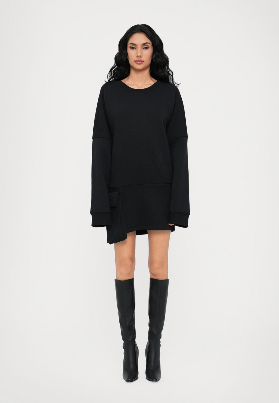 Платье DSQUARED2 ICON DRESS, Black
Платье DSQUARED2 ICON DRESS, Black