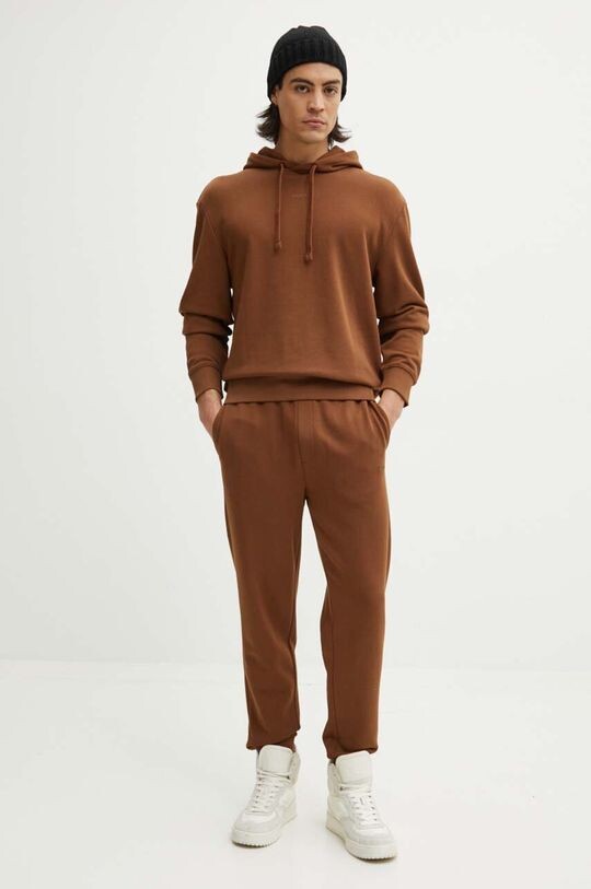 Хлопковый спортивный костюм Hugo, коричневый
Хлопковый спортивный костюм Hugo, коричневый