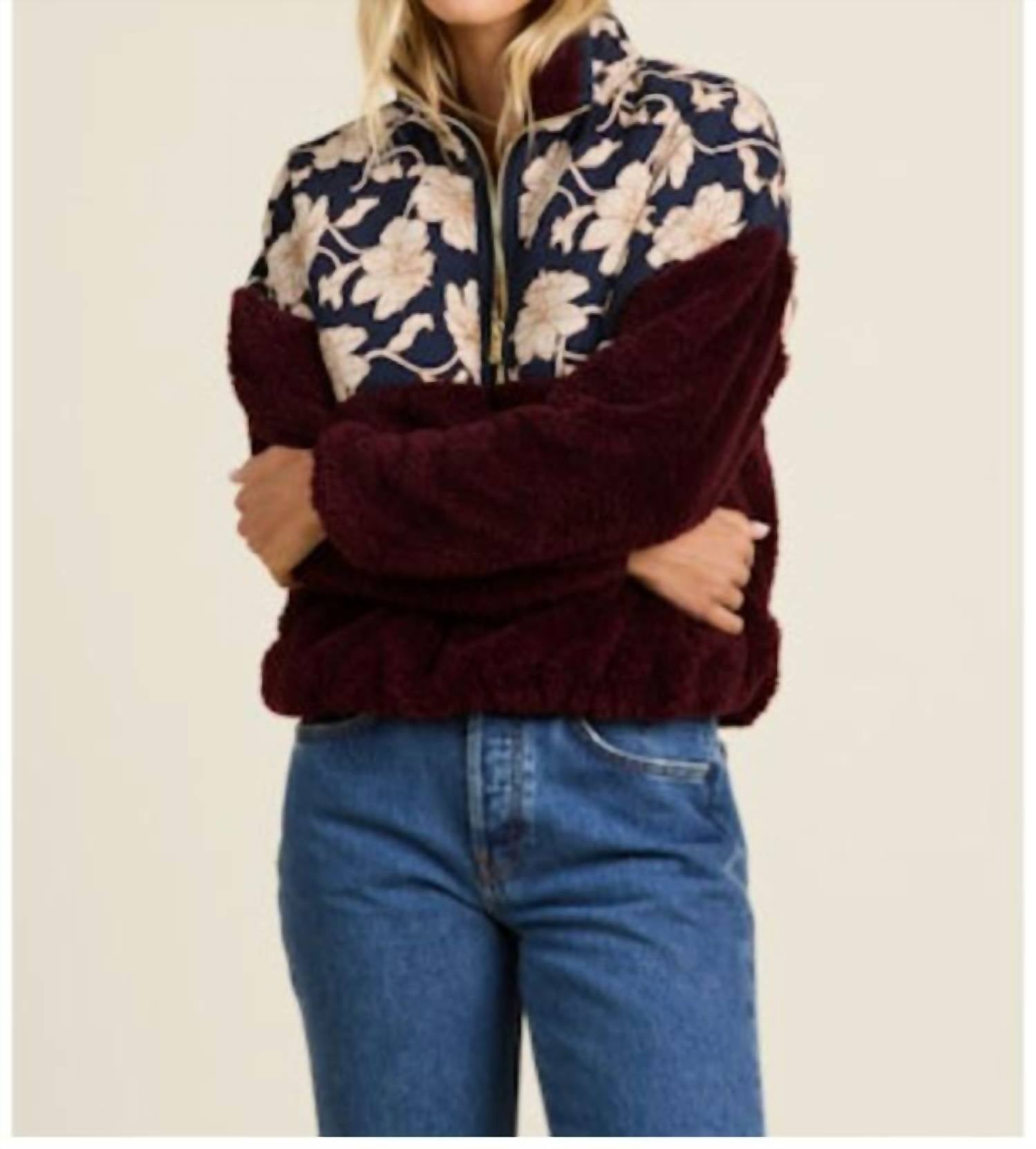 Пуловер Casey Floral в цвете Viola Nocturne TROVATA, viola nocturne
Пуловер Casey Floral в цвете Viola Nocturne TROVATA, viola nocturne