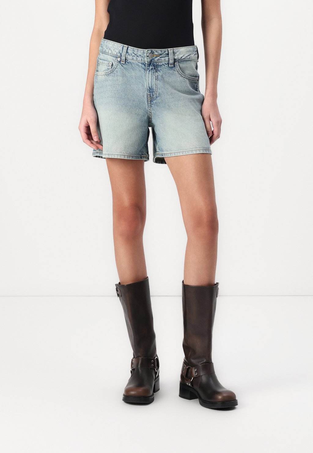 Джинсовые шорты JXLAURA JJXX, деним
Джинсовые шорты JXLAURA JJXX, деним