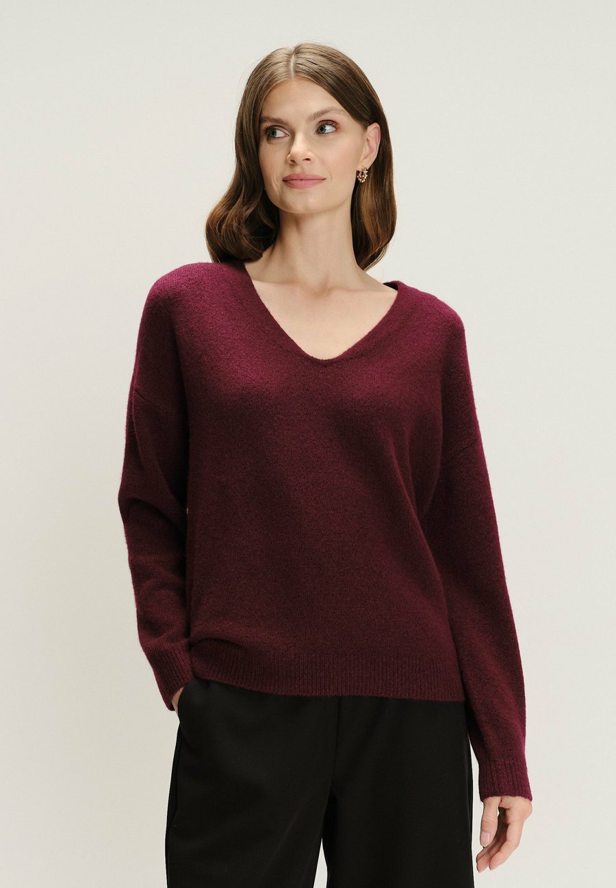 Джемпер Greenpoint SWETER, Dark Red
Джемпер Greenpoint SWETER, Dark Red