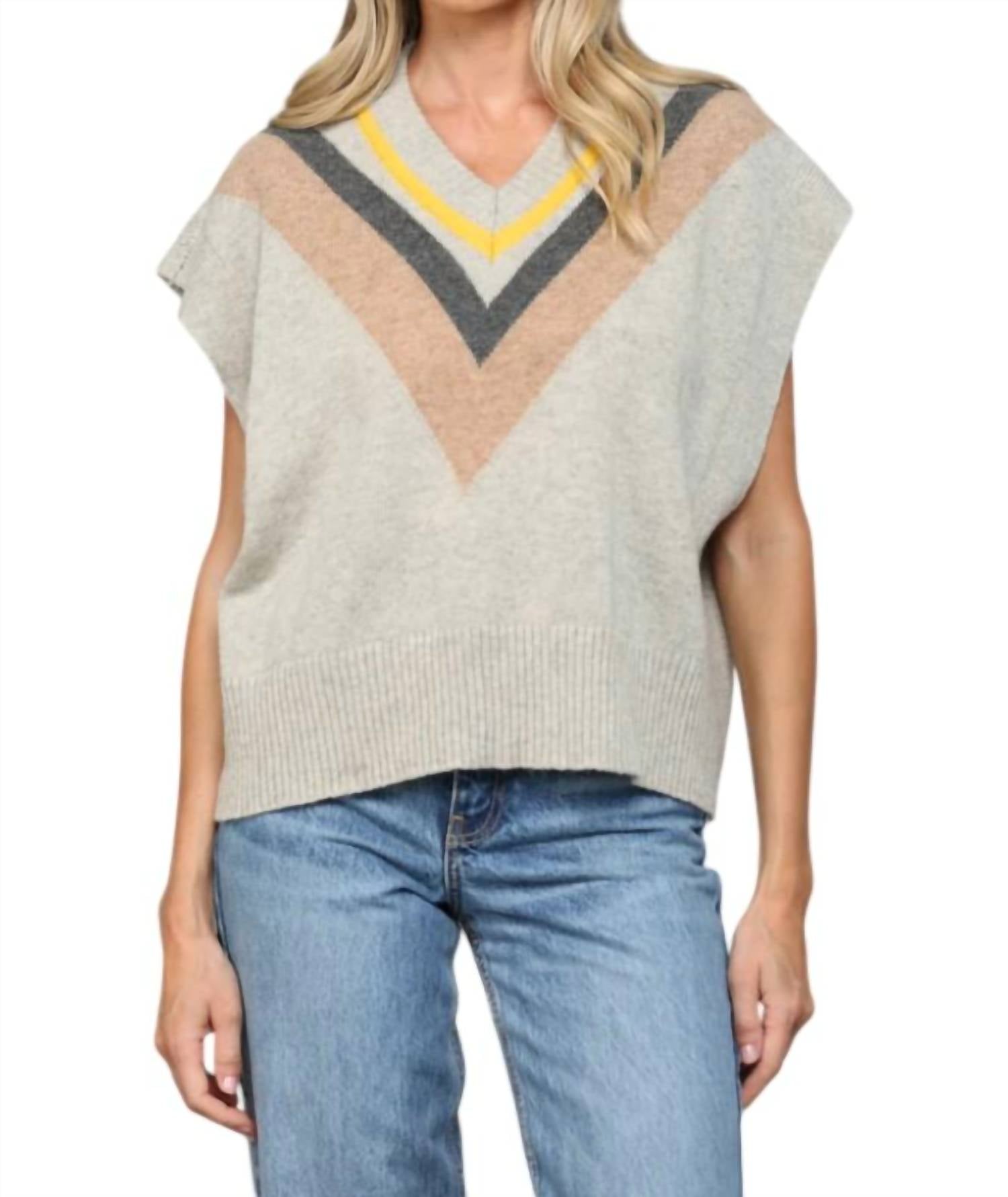 Вязаный жилет в полоску цвета серый меланж FATE
Вязаный жилет в полоску цвета серый меланж FATE