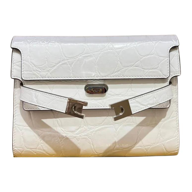 TORY BURCH Кожаная сумка кроссбоди через плечо для женщин маленькая белая 
TORY BURCH Кожаная сумка кроссбоди через плечо для женщин маленькая белая