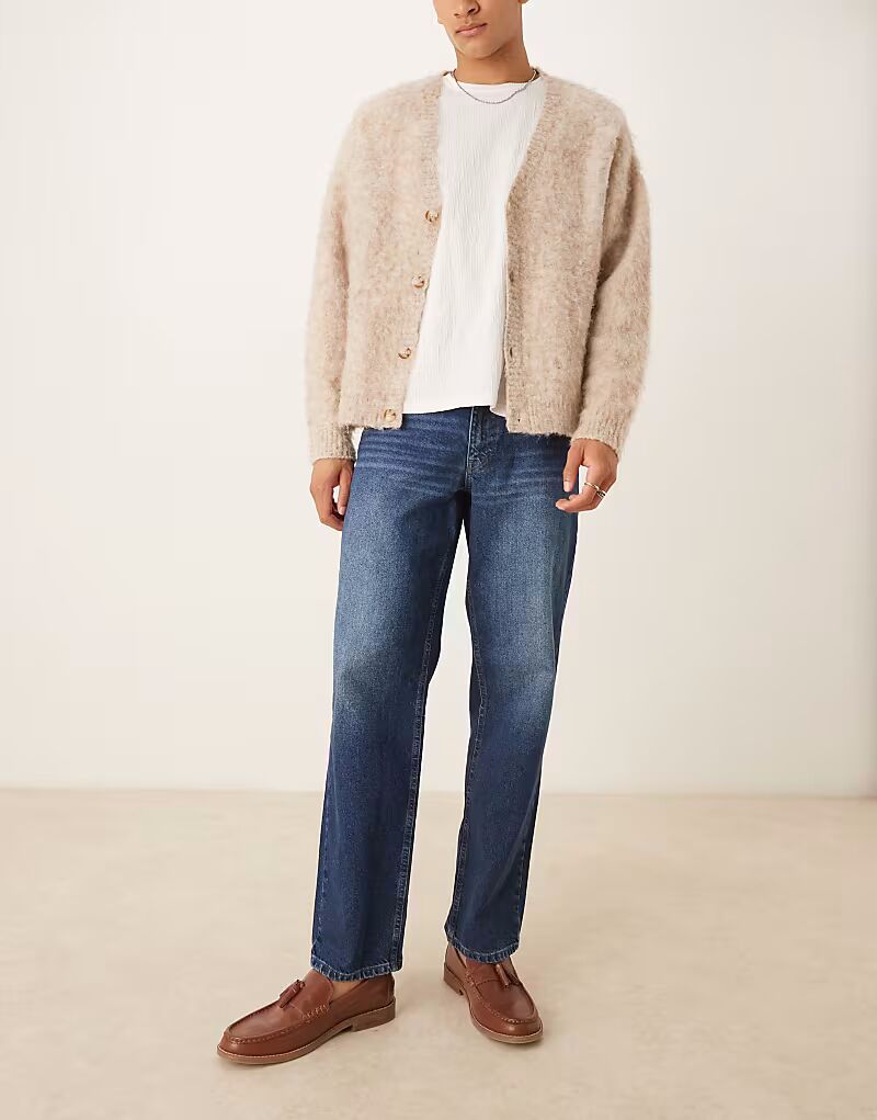 Джинсы прямого кроя темно-синего цвета в винтажном стиле Asos Design
Джинсы прямого кроя темно-синего цвета в винтажном стиле Asos Design