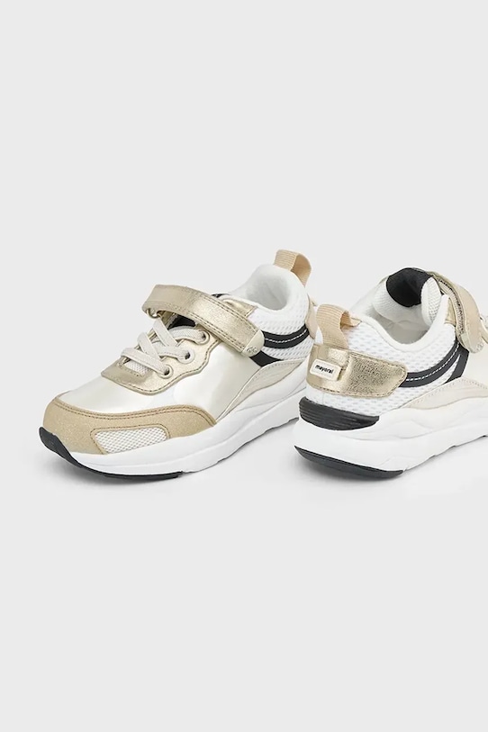 Детские кроссовки Mayoral, золотой
Детские кроссовки Mayoral, золотой