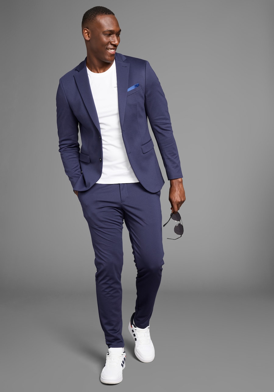 Приталенный костюм Bruno Banani, темно-синий
Приталенный костюм Bruno Banani, темно-синий