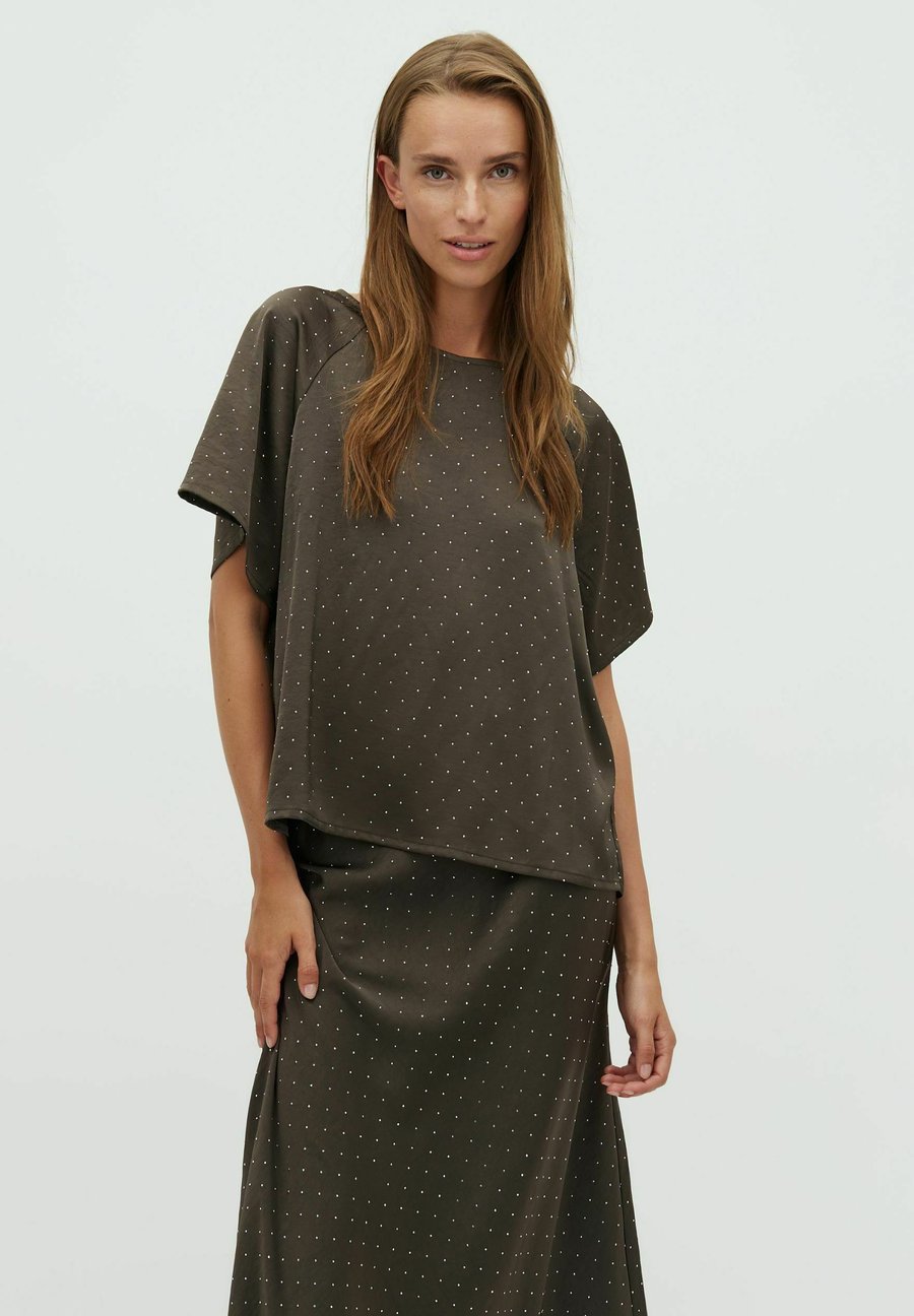 Блуза mbyM DAMIK-M, Dark Grey
Блуза mbyM DAMIK-M, Dark Grey