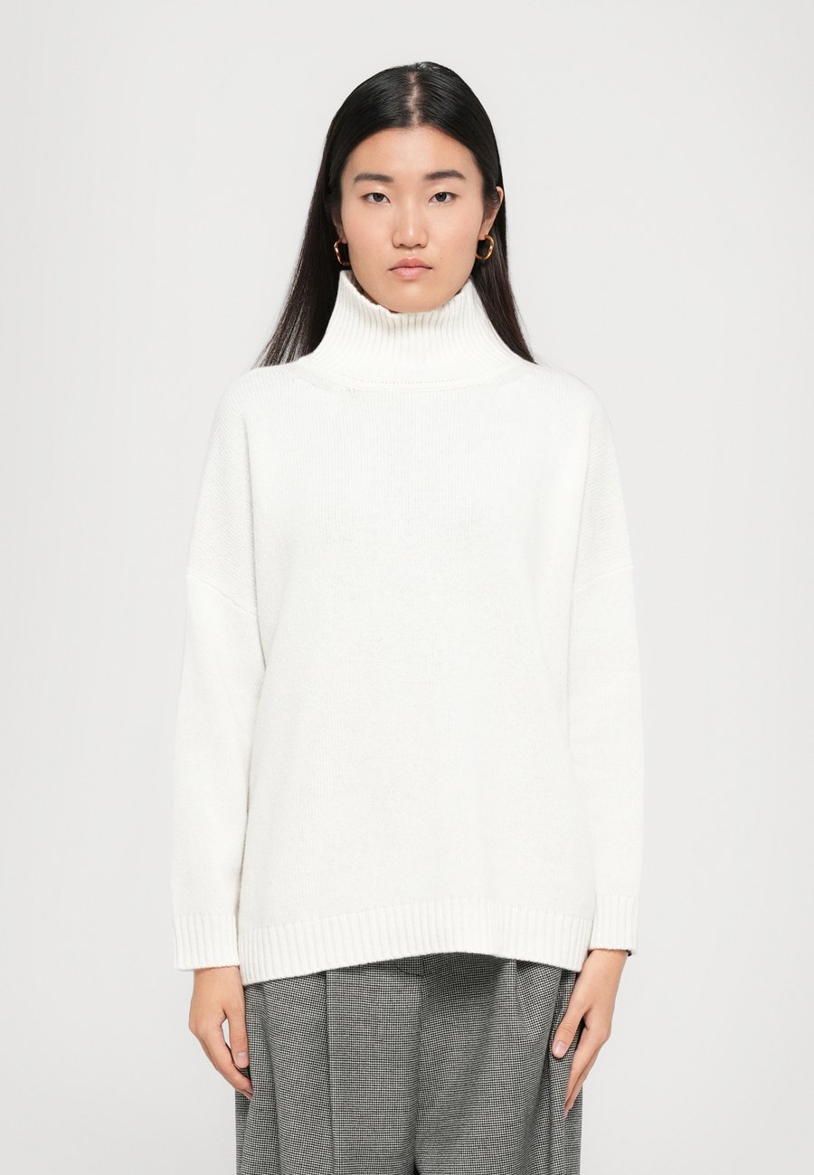 Джемпер Weekend Max Mara BORGIA, Ecru/Off-White
Джемпер Weekend Max Mara BORGIA, Ecru/Off-White