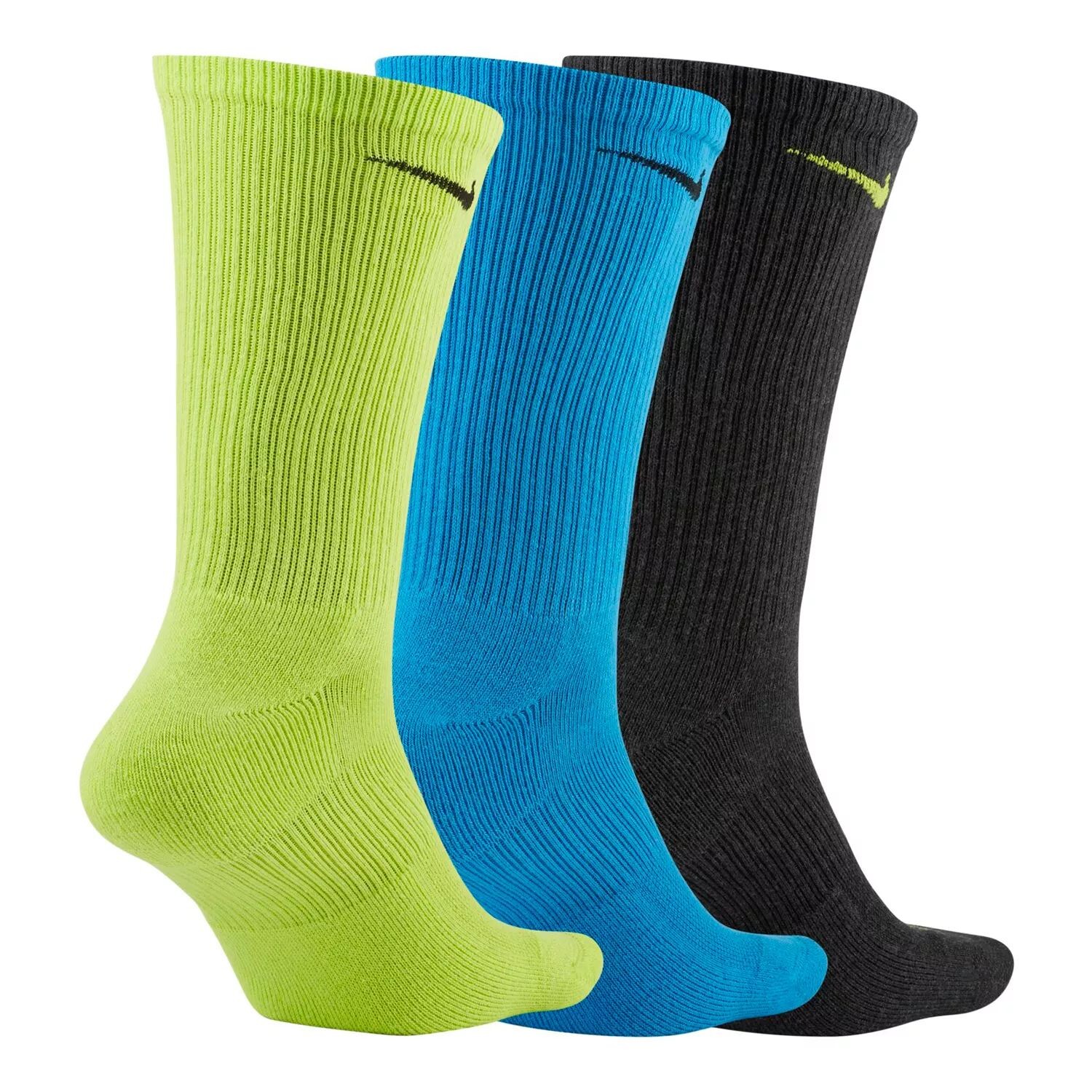 Набор из трех тренировочных носков Nike Everyday Plus Dri-FIT Cushion Crew
Набор из трех тренировочных носков Nike Everyday Plus Dri-FIT Cushion Crew