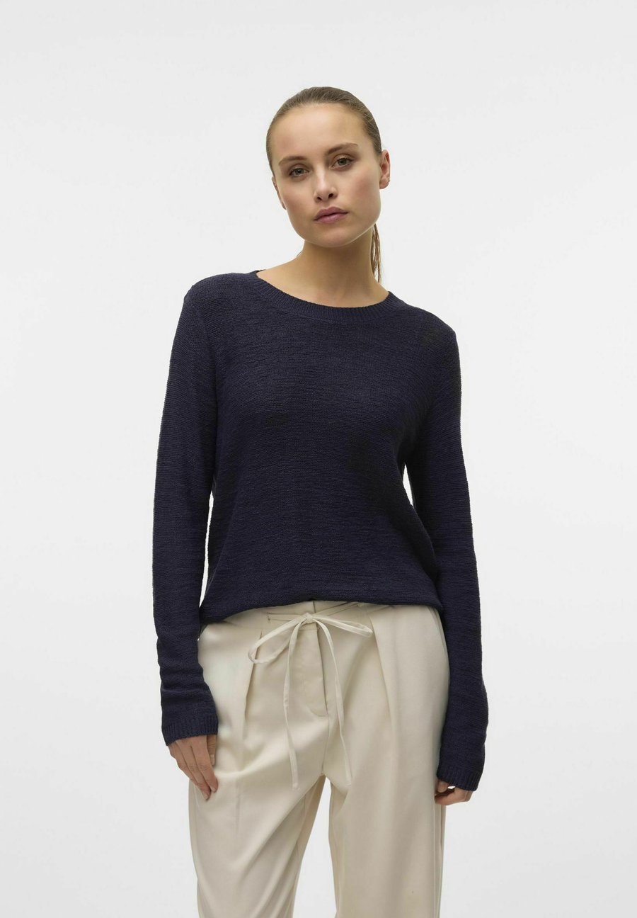 Джемпер Vero Moda VMNUEVOCHARITY , Navy Blazer/Dark Blue
Джемпер Vero Moda VMNUEVOCHARITY , Navy Blazer/Dark Blue