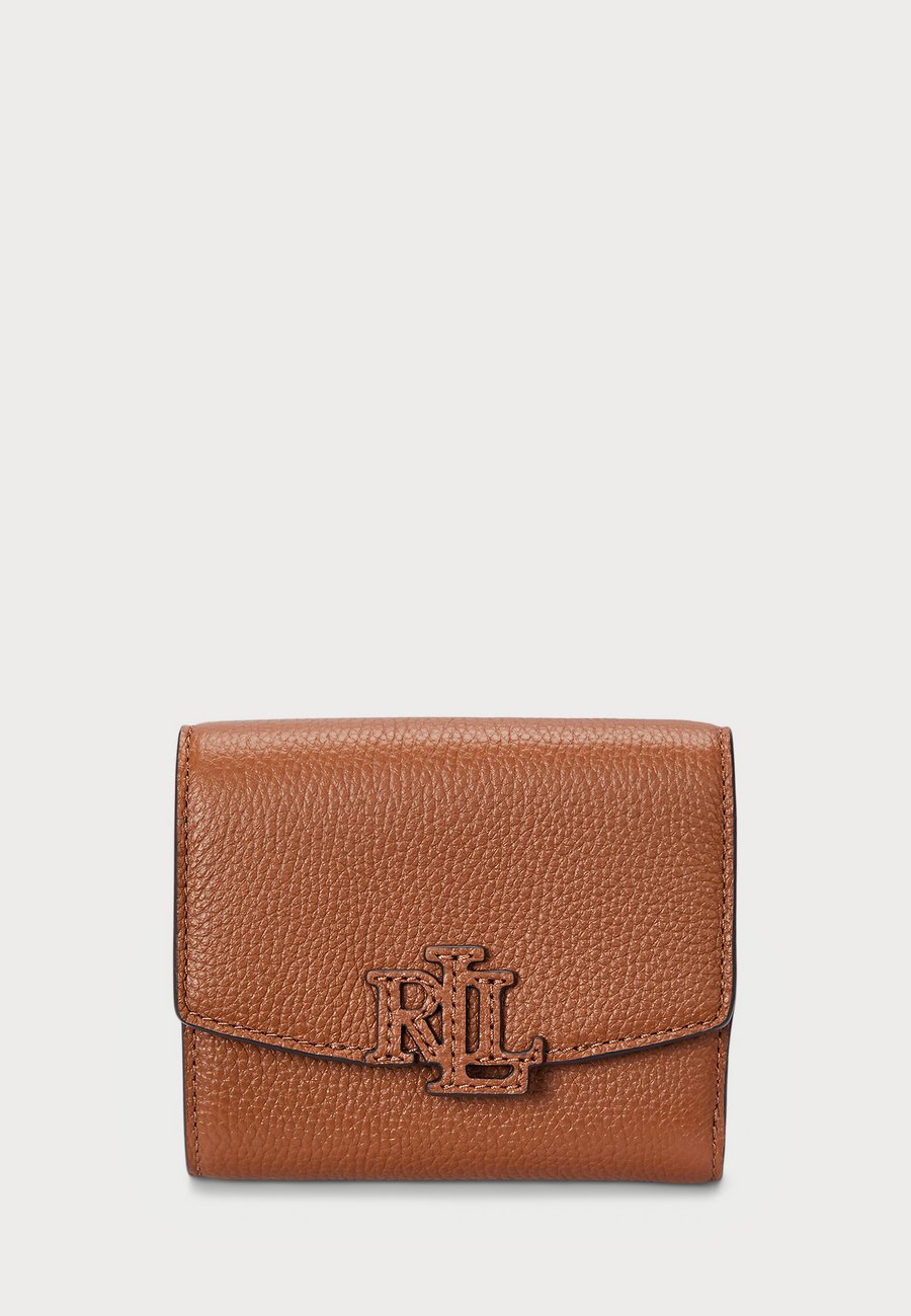 Кошелек Lauren Ralph Lauren PEBBLED SMALL CAMERYN FLAP WALLET, Brown
Кошелек Lauren Ralph Lauren PEBBLED SMALL CAMERYN FLAP WALLET, Brown