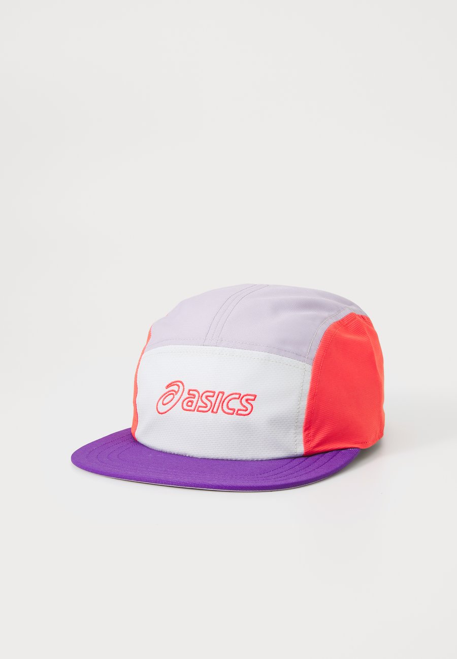 Бейсболка ASICS Cap, Flash Red/Edo Purple / Dusk Violet/Red
Бейсболка ASICS Cap, Flash Red/Edo Purple / Dusk Violet/Red