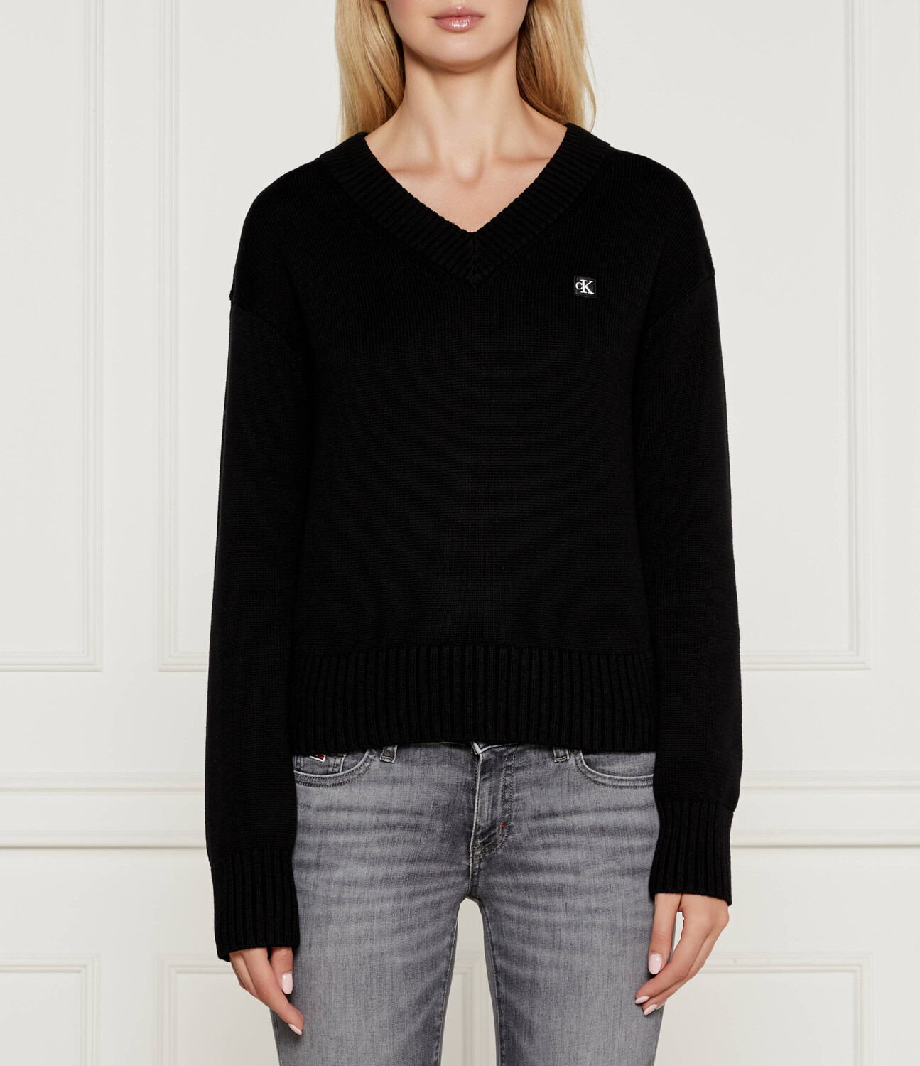 Свитер CALVIN KLEIN JEANS EMBRO BADGE Regular Fit, черный
Свитер CALVIN KLEIN JEANS EMBRO BADGE Regular Fit, черный