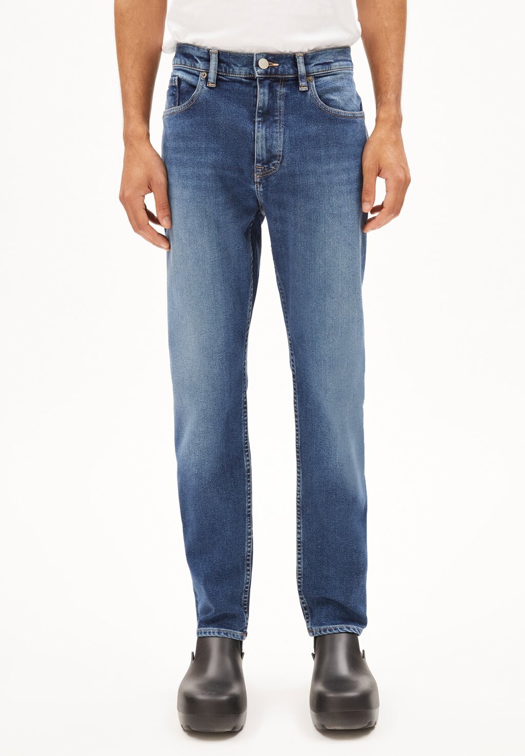 Джинсы прямого кроя AARJO TARPA ARMEDANGELS, цвет dive
Джинсы прямого кроя AARJO TARPA ARMEDANGELS, цвет dive