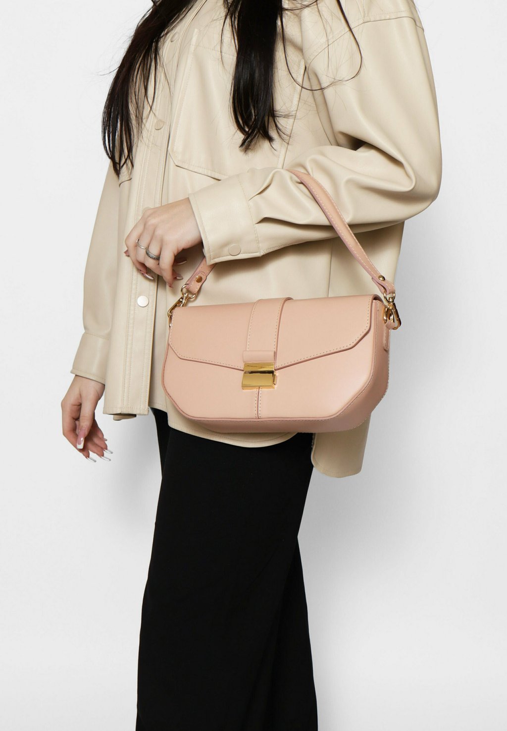 Сумка Roberta Rossi, фуксия
Сумка Roberta Rossi, фуксия