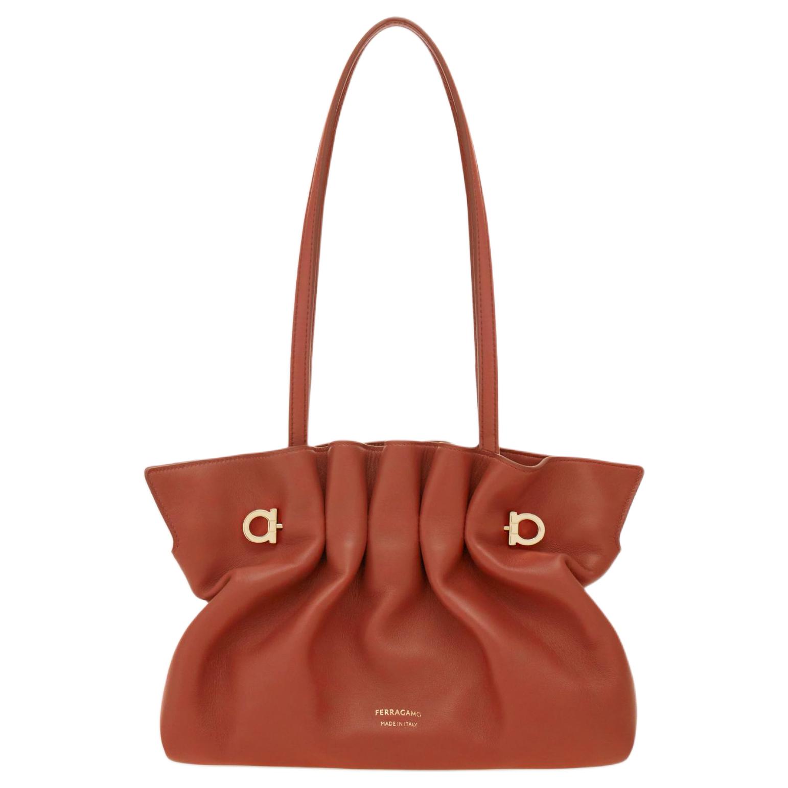 Сумка через плечо из кожи наппа, кросс-боди Trumpets для женщин, коричневый Ferragamo, Set (Bag+Dust Bag)
Сумка через плечо из кожи наппа, кросс-боди Trumpets для женщин, коричневый Ferragamo, Set (Bag+Dust Bag)