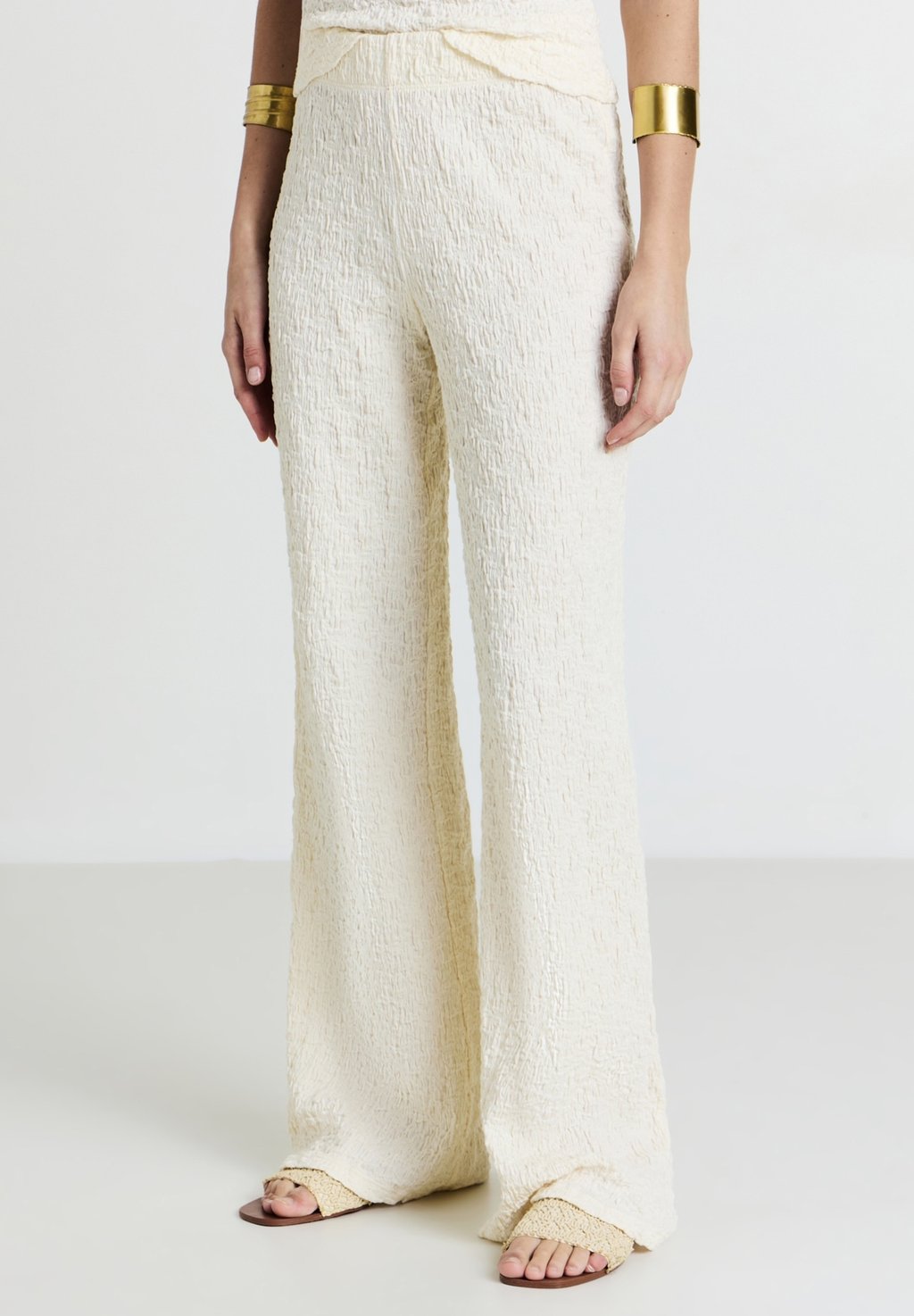 Брюки PALAZZO BUBBLE Calliope, светло-коричневый
Брюки PALAZZO BUBBLE Calliope, светло-коричневый