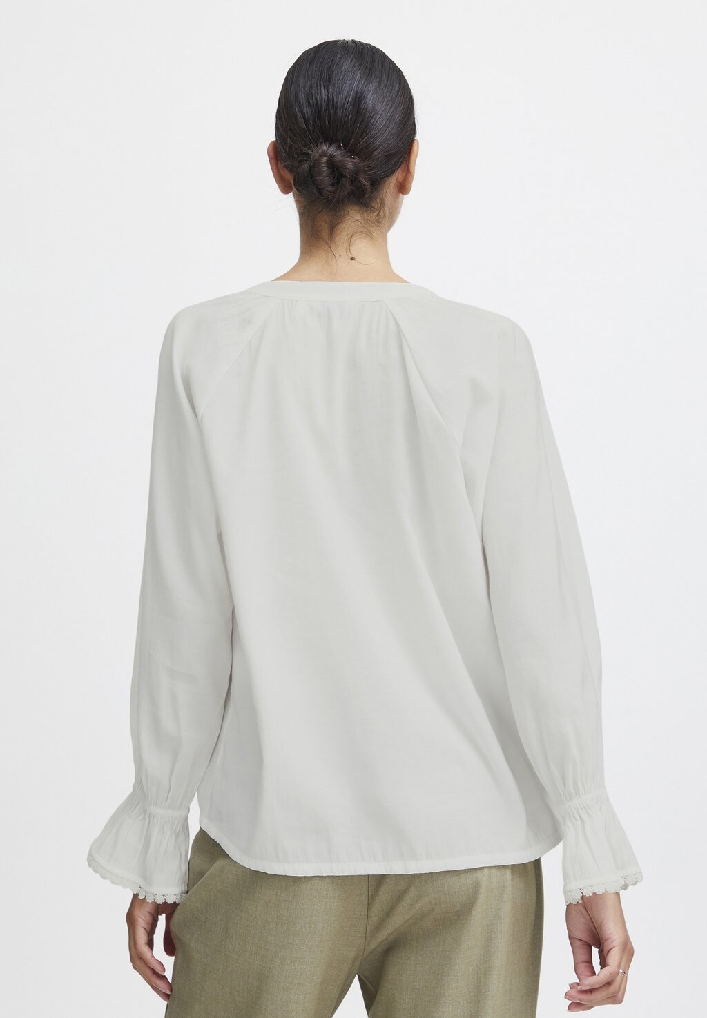 Блуза HELVIG VNECK b.young, белый
Блуза HELVIG VNECK b.young, белый