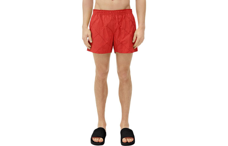 Повседневные шорты мужские красные Bottega Veneta, красный
Повседневные шорты мужские красные Bottega Veneta, красный